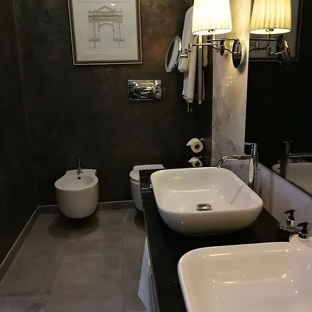 1926 Le Parisot Boutique Valletta