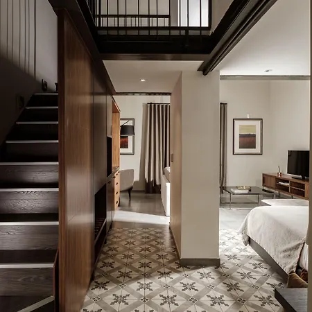 1926 Le Parisot Boutique