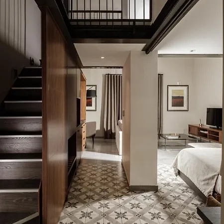 1926 Le Parisot Boutique