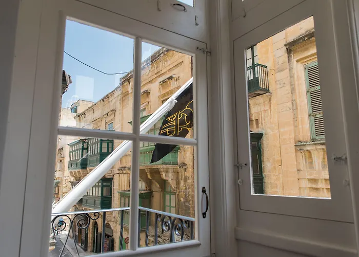 1926 Le Parisot Boutique Valletta