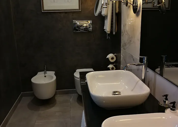 1926 Le Parisot Boutique Valletta