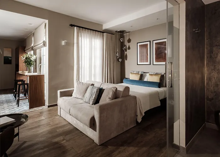 1926 Le Parisot Boutique Valletta