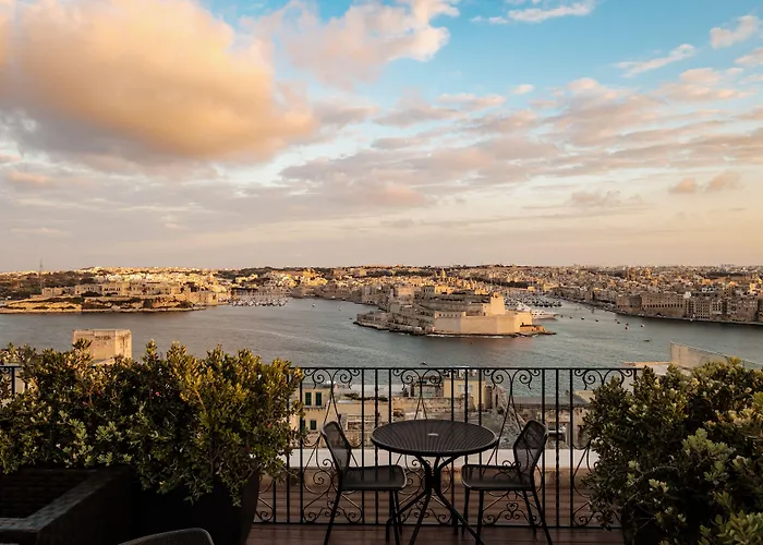 1926 Le Parisot Boutique Valletta